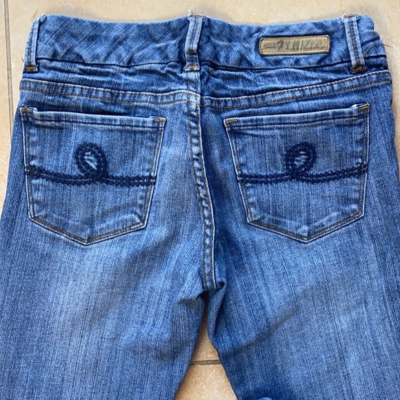 7 For All Mankind Woman’s Boot cut jeans 26 - Picture 3 of 7